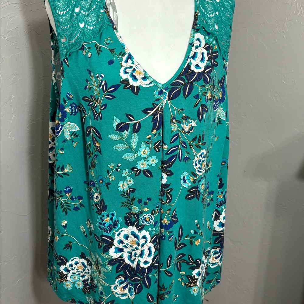 Daniel Rainn Turquoise Floral Sleeveless Blouse